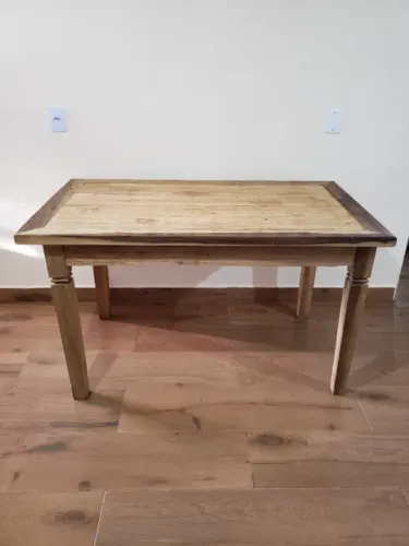 Mesa de Madeira de Demolição