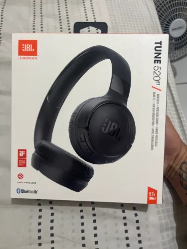 Fone de ouvido Tune 520 BT Preto | JBL