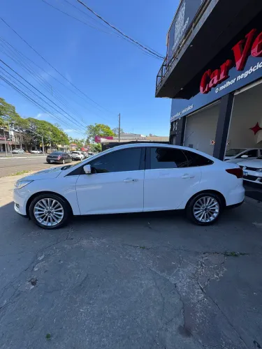 Ford Focus Fastback Tit./t.plus 2.0 Flex Aut. 2016