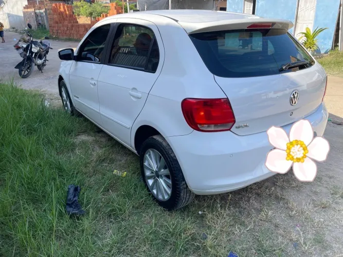 Volkswagen Gol Geração VI Comfortline 1.0 8V Total Flex Mec. 4P 2015