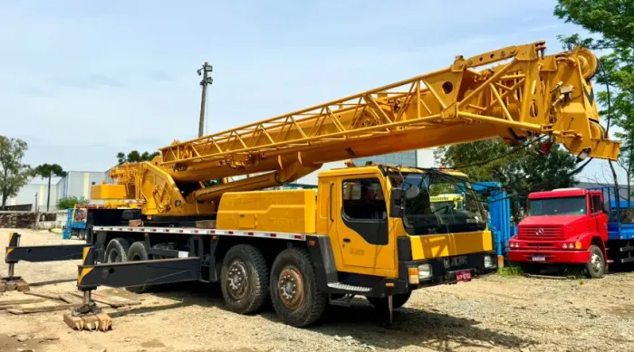 Guindaste Telescopico 70 Toneladas XCMG Revisado Motor Novo  Curitiba Diret c/ Proprietari