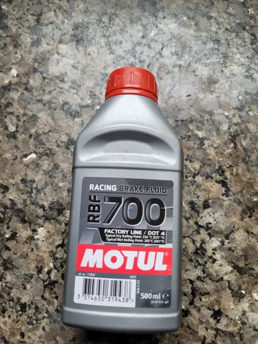 Fluido de freio motul 700