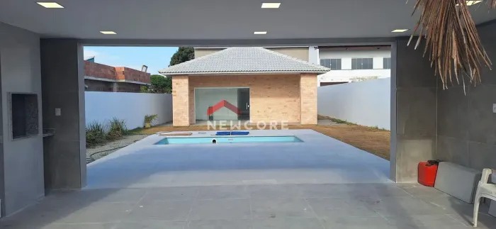 Casa em Rua Erika Getrud Buschel - Jardim Atlântico Leste (Itaipuaçu) - Maricá/RJ