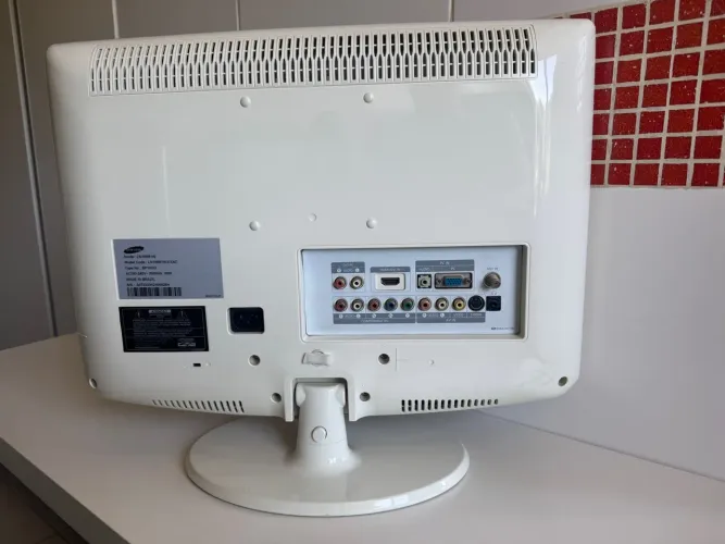 TV Monitor Samsung 19 polegadas