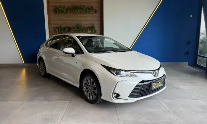 COROLLA XEI 2023 28.000KM + BRANCO PEROLA + ÚNICO DONO