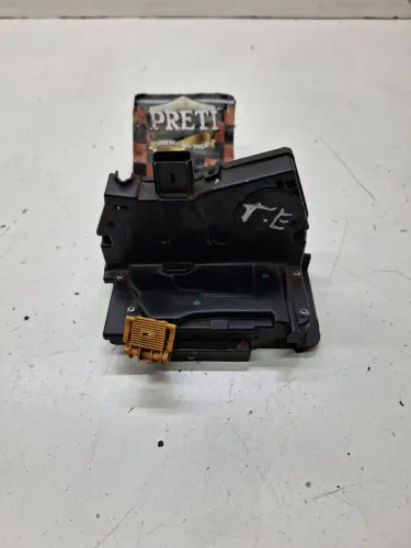 Fechadura Porta Traseira Esquerda Chevrolet Onix 2017