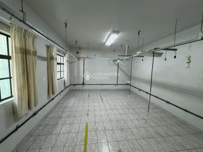 Edifício Comercial à Venda no Jardim do Mar com 700 m² de Área Útil