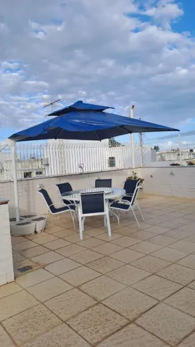 Conjunto de mesa com ombrelone articulado