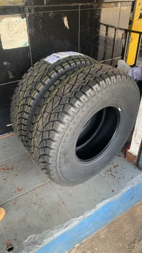 Pneu 235/75/15 Pneu 235/75R15 Pneu 235 75 15
