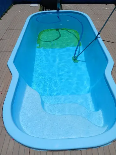 Limpeza e manutenção de piscinas 
