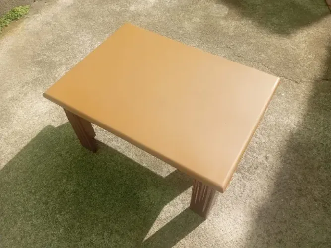 Mesa de apoio em madeira