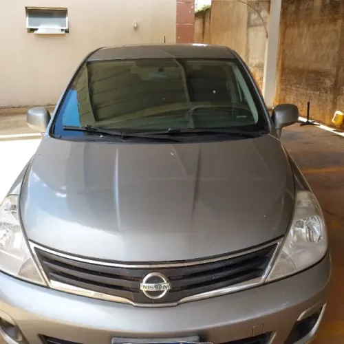 Nissan Tiida S 1.8/1.8 Flex 16V Mec. 2012