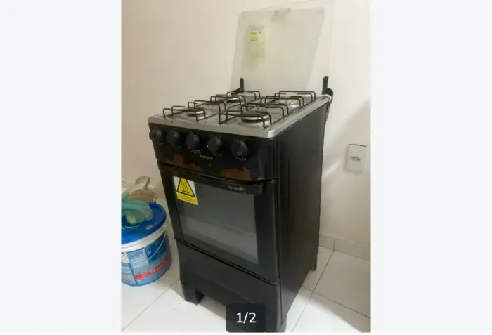 Fogão 4 bocas + 2 banquetas