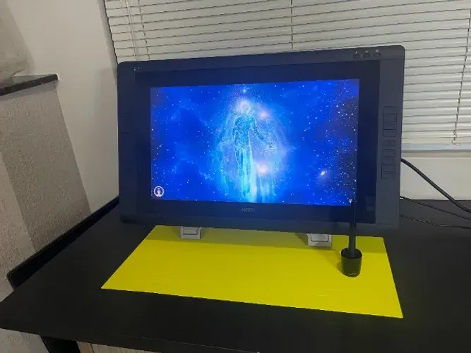Display interativo Wacom Cintiq 22HD mesa digitalizadora de 22 polegadas