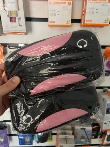 Bolsa/pochete modelo Sports com saída para Fone
