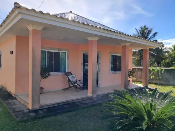 LINDA CASA NA PRAIA DA PERNAMBUCA em Praia Sêca - Araruama - RJ