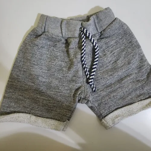 Short infantil