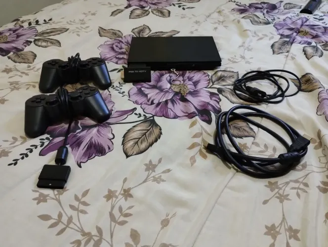 PlayStation 2 Slim Conservado com Kit Completo