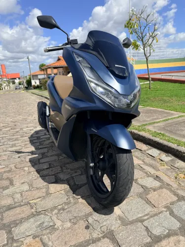 VENDO PCX DLX 2023 IMPECÁVEL