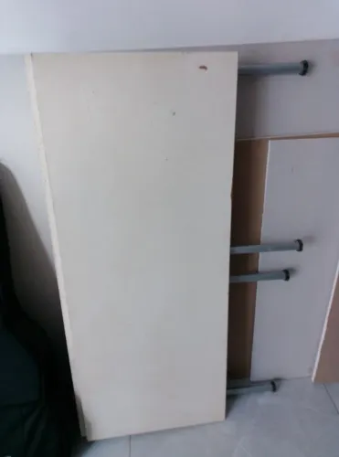 Mesa e cadeira de estudos
