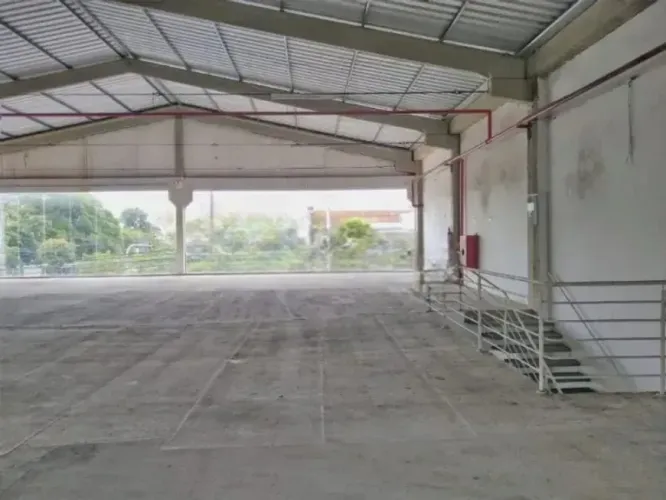 Ponto Comercial/Loja para Aluguel no Bairro São Sebastião com Área de 1100 m²