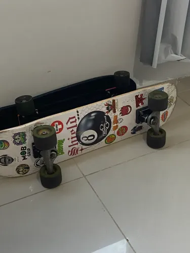 Skate long board e um long board mini