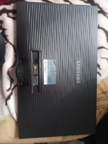 Monitor Samsung 22 LED Full HD S22B300B