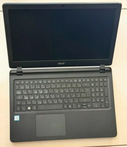 Somente Venda! Nao Troco! Notebook Acer Aspire ES1-572 i3-6006U 8Gb Ssd 240 Nao Abaixo Val