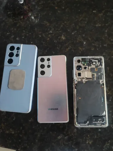 Celular s21 Samsung quebrado / pecas- caiu na agua