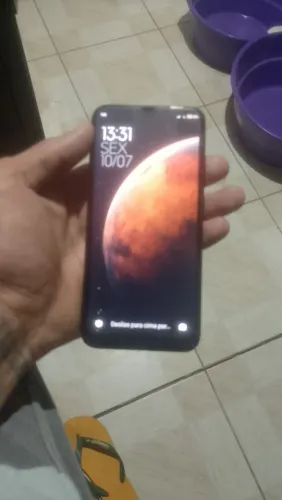 Pega e usar. Sem nenhum defeito pegando tudo ok. Com carregador