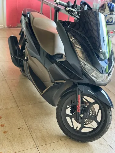 Honda PCX 160 DLX 2025