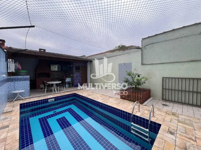 Casa à venda, 3 quartos no bairro Campo Grande em Santos