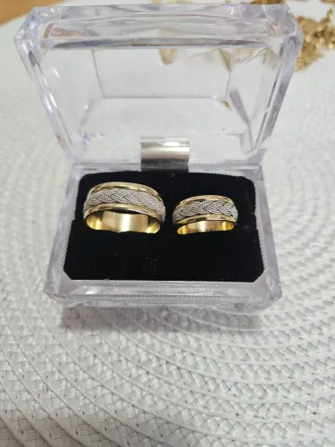 Alianças de ouro 18k, R800 a grama (12 gramas)