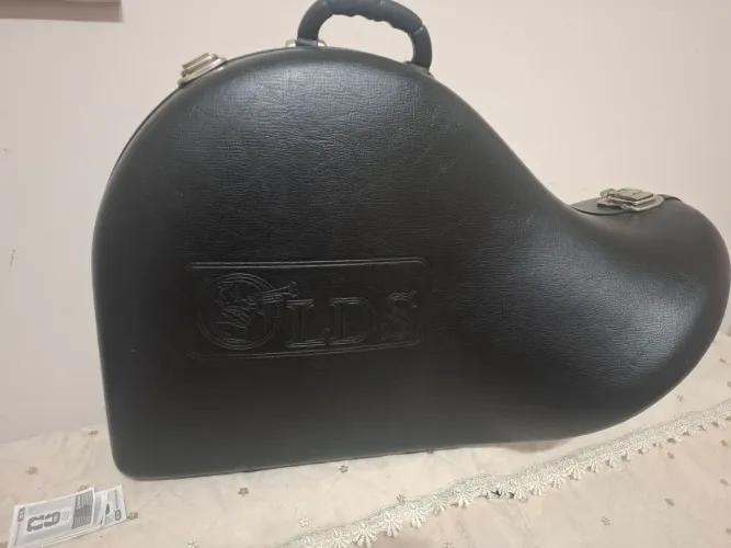 Case Olds (americano) para trompa Campana fixa