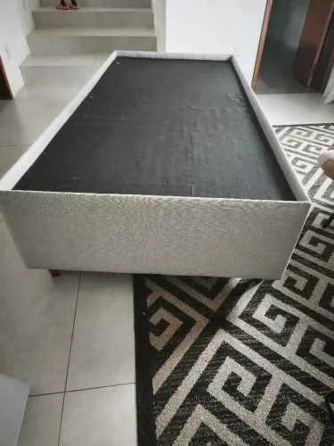 Box cama de solteiro