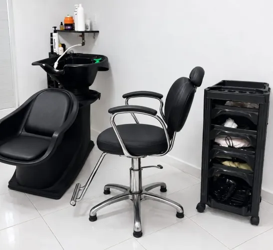Kit Salão de Beleza: Lavatório + Cadeira Profissional + Mesa Auxiliar