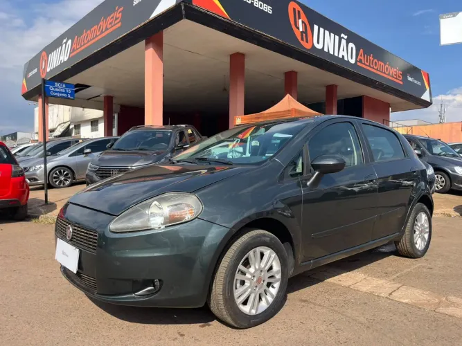 Fiat Punto Attractive 1.4 Fire Flex 8V 5P 2012