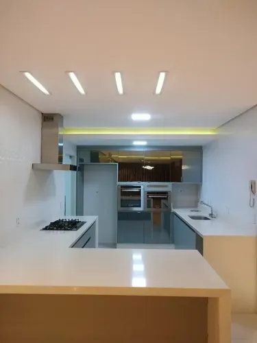 ALugo um Lindo Apartamento no Condomínio Montpellier