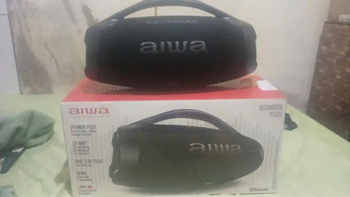 AIWA BOMBOX 200 WATTS RMS