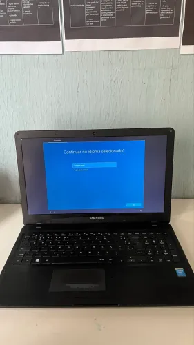 Notebook Samsung Semi-Novo - (Com Carregador)