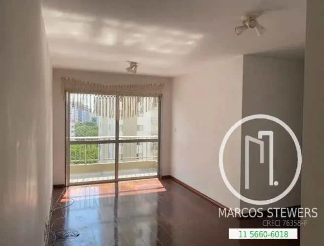 Apartamento com 82 m² e Varanda no Marajoara