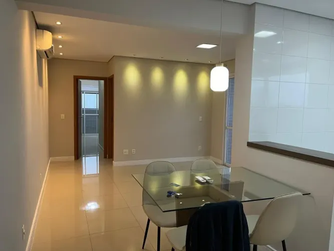 Apartamento para locação no bairro do Gonzaga em Santos - SP.