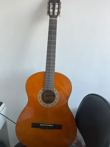 Violão serenna