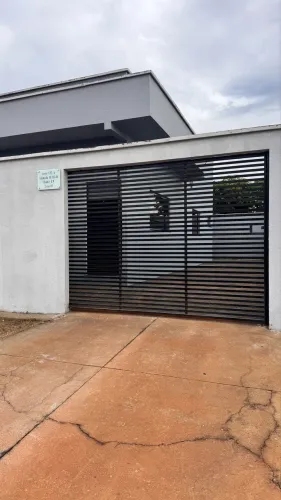 Alugo casa nova na quadra 1305 sul