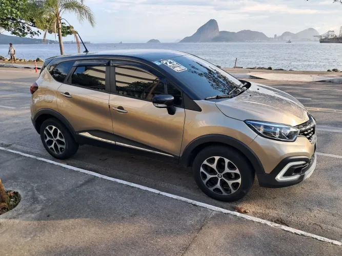 Renault Captur Intense 1.3 TB 16V Flex 5P AUT 2023