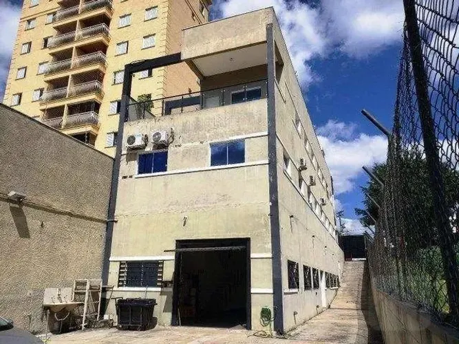 Instale sua empresa neste excelente prédio comercial localizado a 5 minutos do metrô São P