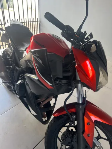 Vendo Kawasaki Z300