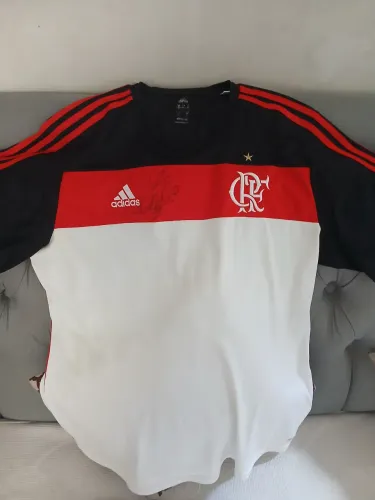Camisas de club e CARRINHOS
