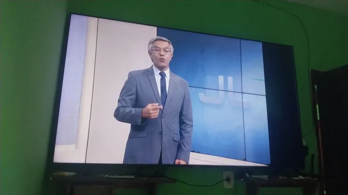 Tv sansung com defeito.
