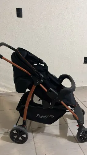 Carrinho burigotto, bebe conforto com base.